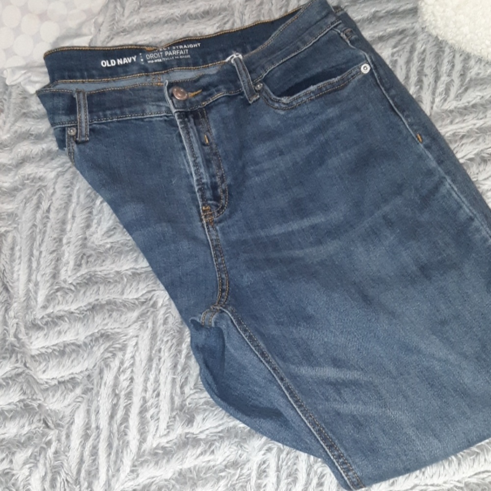 Medium wash Old Navy Perfect Straight Jean's